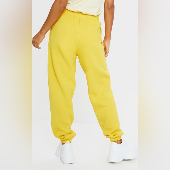 PrettyLittleThing Pants & Jumpsuits Small Yellow Baggy Joggers
